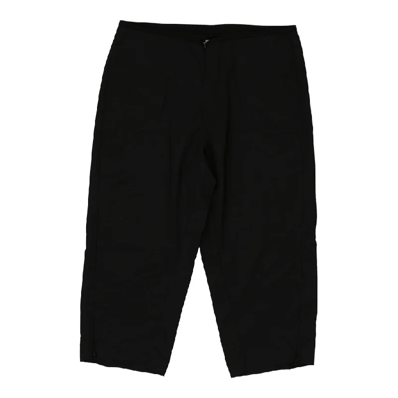 Fila Shorts - Medium Black Polyester Cropped sweaters