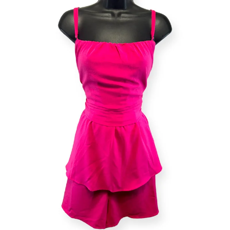 Seaside Strolls Romper in Hot Pink
Chicsoul, Size 3X Graduation unclassified dresses